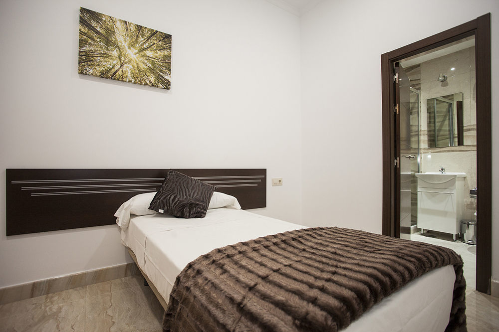 Hostal Rincon De Sol - Centro Madrid - Self Checkin Екстериор снимка